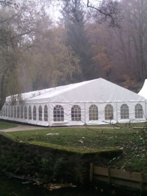 tente-330m2-parquet-evenement-prive